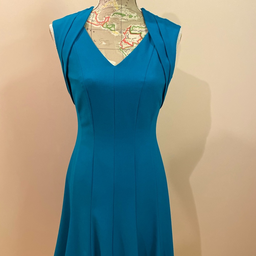 Dress, a-line below the knee, business or dressy,